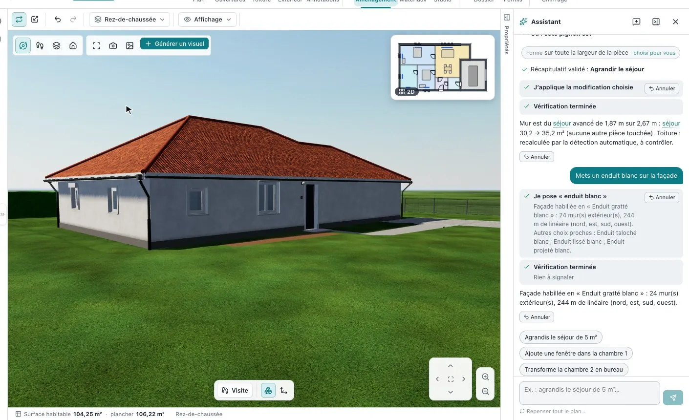 Vue 3D de la maison après modification : façade en enduit blanc, toiture recalculée